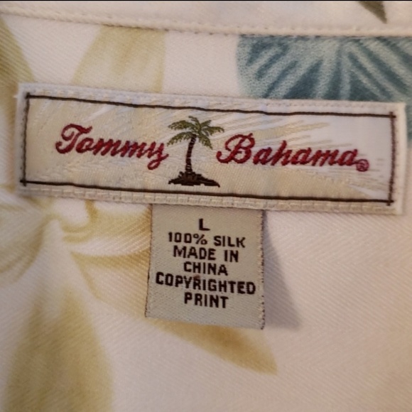 Tommy Bahama | Classic Hawaiian Print Silk Shirt - Picture 3 of 6